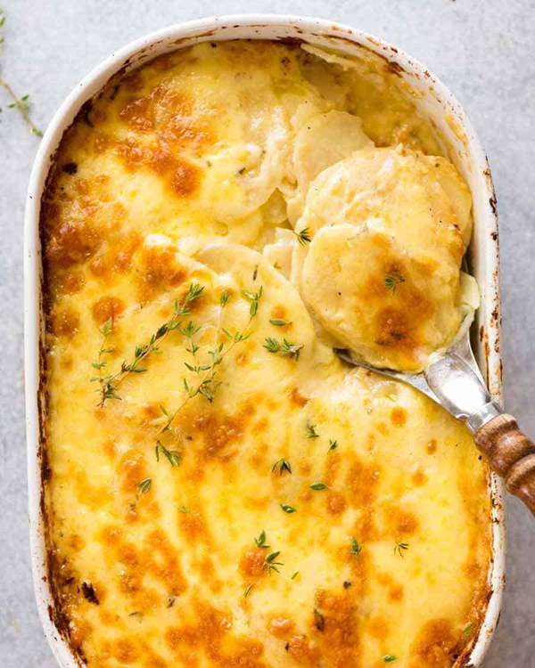 Potatoes au gratin (Dauphinoise)
