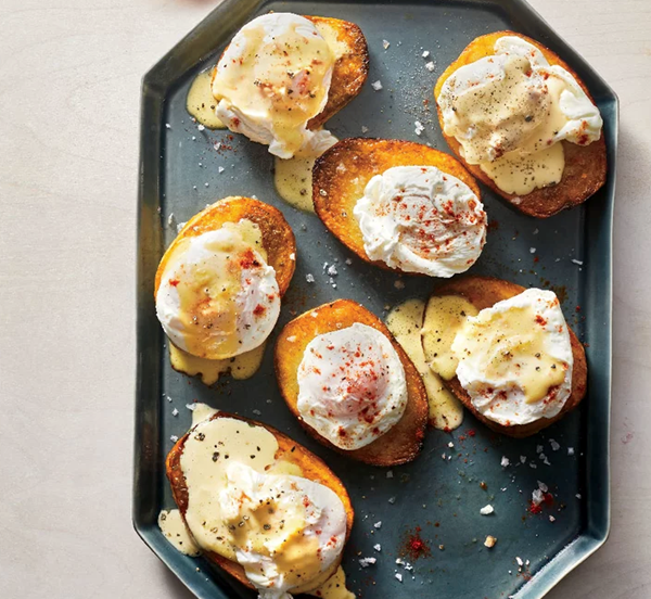 Potatoes Benedict with make-ahead poached eggs