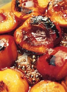 Potatoes cooked with tomato (Patate al pomodoro)