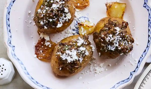 Potatoes stuffed with mushrooms and feta