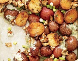 Potatoes with blue cheese