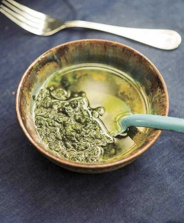 Pounded herb sauce