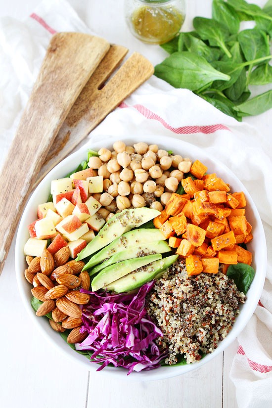 Power salad with lemon chia seed dressing