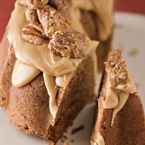 Praline bundt cake