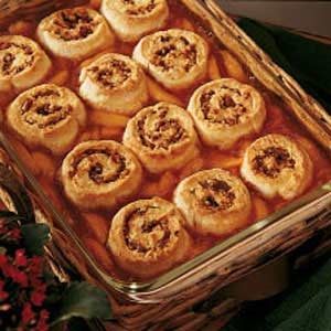 Praline peach cobbler