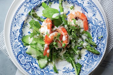Prawn & asparagus salad with coconut dressing