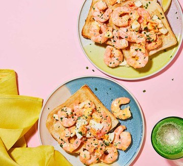Prawn & egg on toast