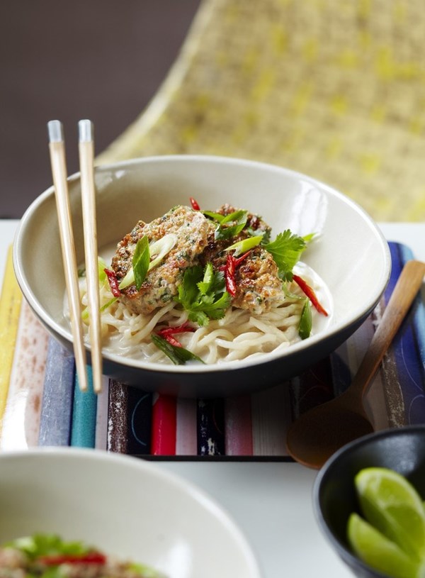 Prawn and pork cakes with noodles and broth