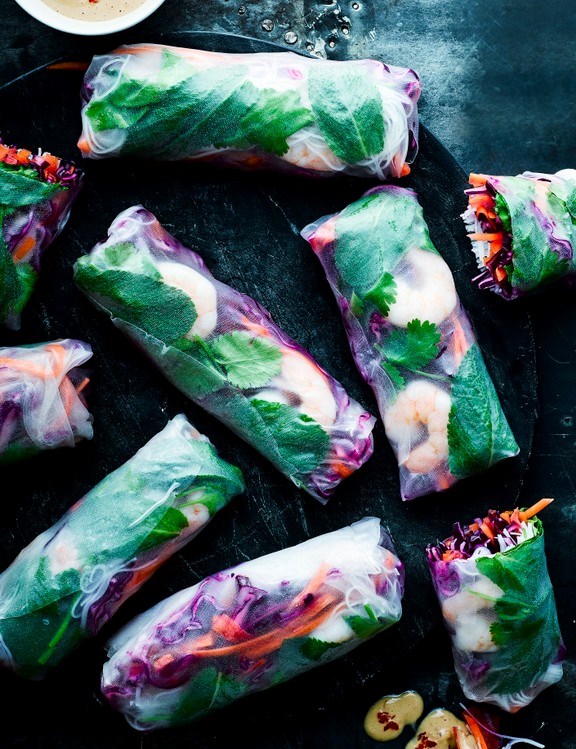 Prawn and red cabbage summer rolls with cashew butter dipping sauce