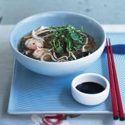 Prawn, chicken & watercress soba broth