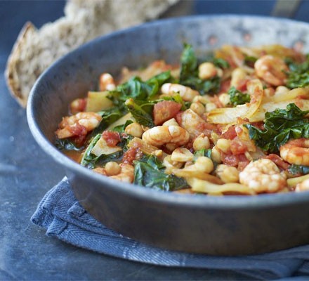 Prawn, fennel and chickpea stew