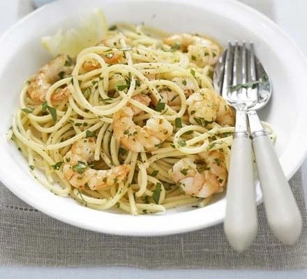 Prawn. lemon & parsley spaghetti