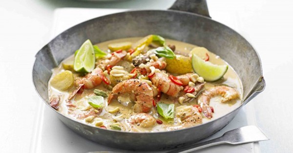 Prawn massaman curry