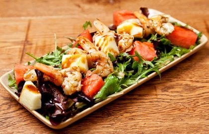 Prawn, melon and rocket salad