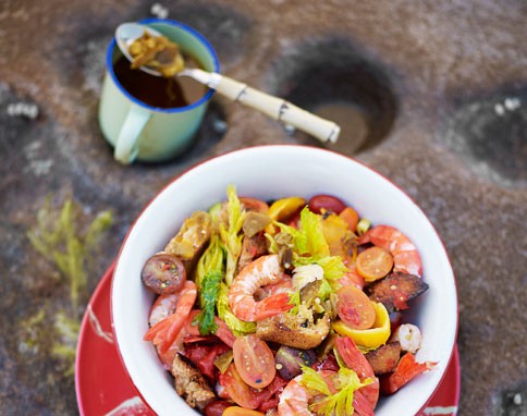 Prawn panzanella with jalapeño dressing