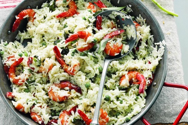 Prawn, pea and coconut paella