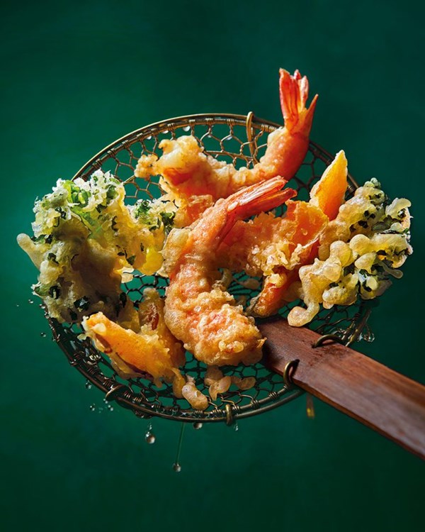 Prawn, squash and kale tempura with tentsuyu dipping sauce 