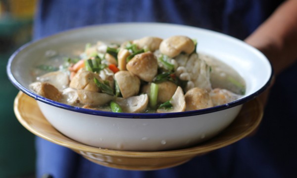 Prawn tom yum kung