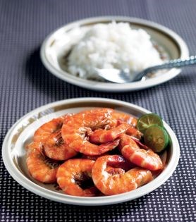 Prawns stir-fried in soy sauce