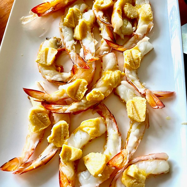 Prawns with bottarga butter (Gamberi con burro di bottarga)