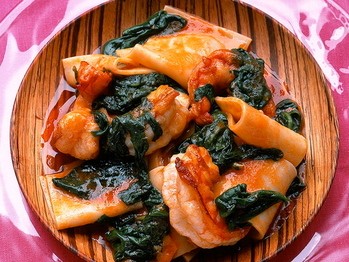 Prawns with handkerchief pasta