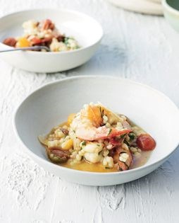 Prawns with tomato, chilli and fregolone (Gamberi al pomodorino leggermente piccanti e fregolone)