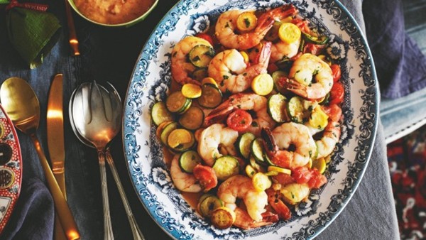 Prawns, zucchini and cherry tomatoes with sundried tomato and anchovy aioli