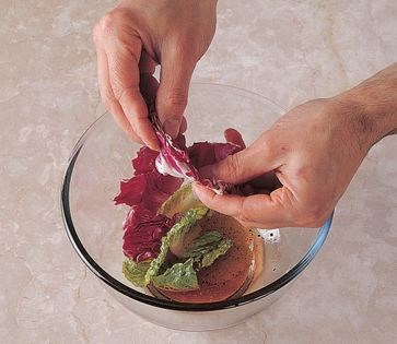 Preparing lettuce