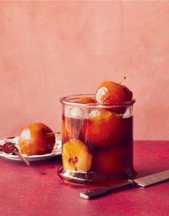 Preserved apples (Morabayeh seb)