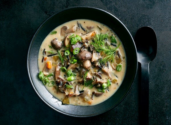 Pressure cooker mushroom and wild rice soup 