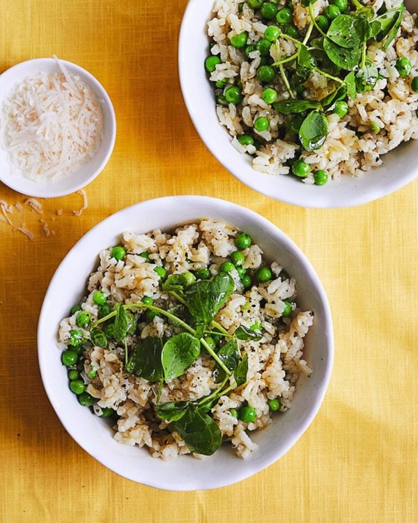 Pressure cooker pea, mint and Parmesan risotto 