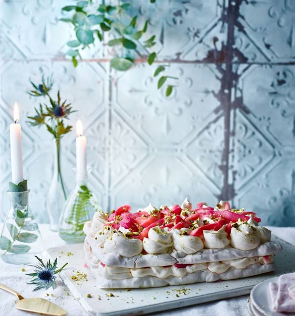 Pretty pistachio and rhubarb meringue cake