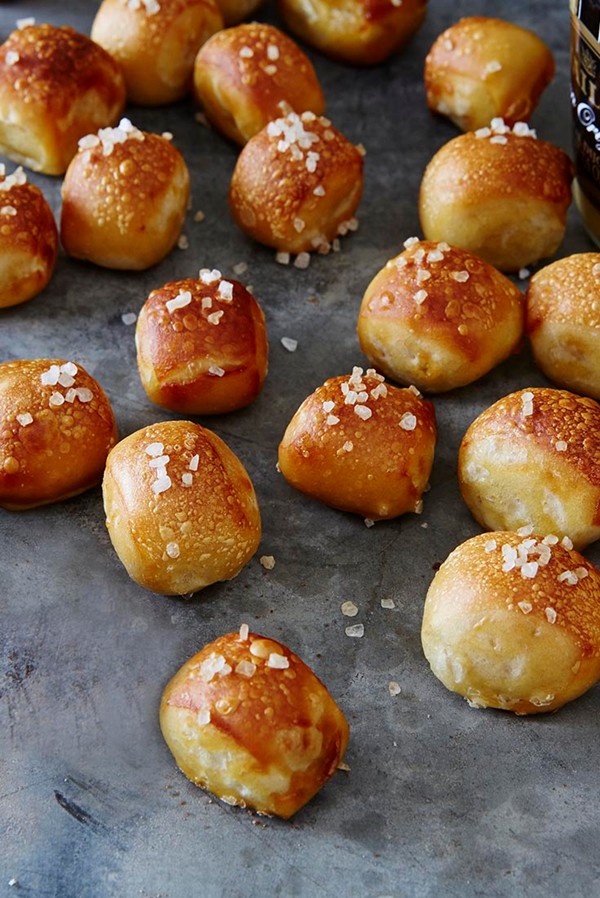 Pretzel bites
