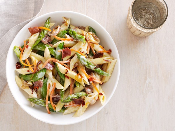 Primavera with prosciutto, asparagus and carrots