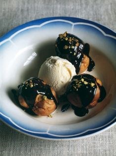 Profiteroles