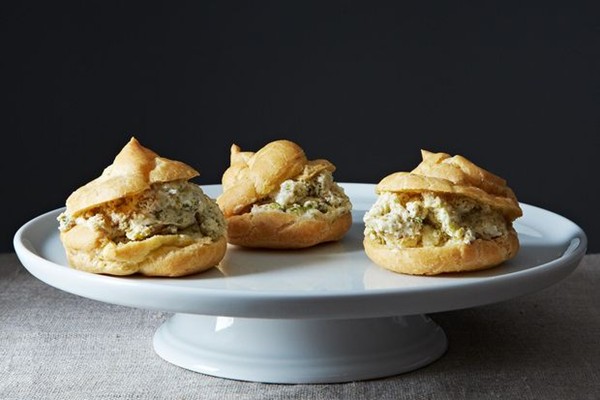 Profiteroles with a frozen pistachio mousse
