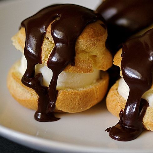 Profiteroles with Chartreuse ice cream