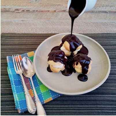 Profiteroles with chocolate sauce