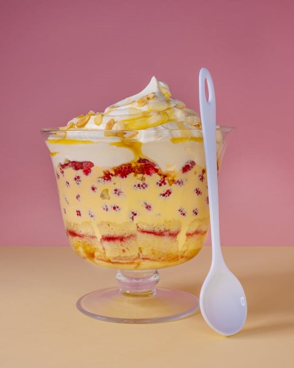 Proper English trifle