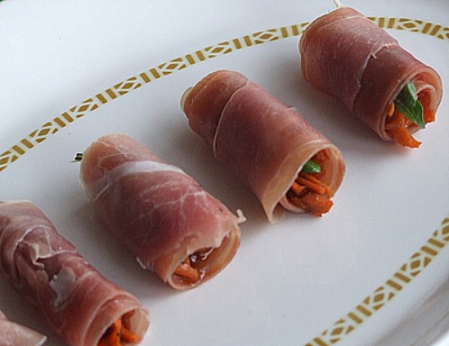 Prosciutto and carrot bundles