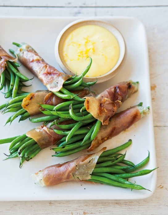 Prosciutto-wrapped haricots verts with lemon aioli