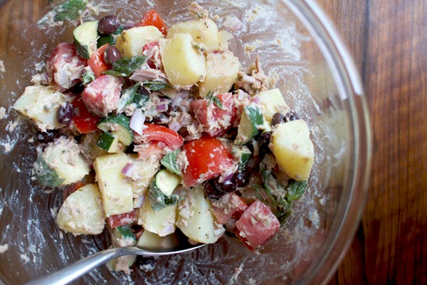 Provençal potato salad with tuna dressing