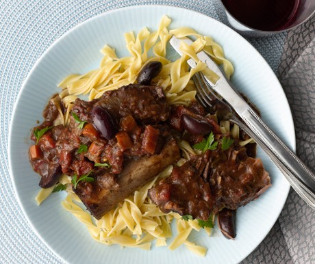 Provençal short ribs with olives and herbs