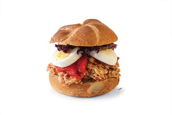 Provençal tuna sandwich