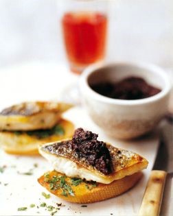 Provençale toasts with sea bass and tapenade