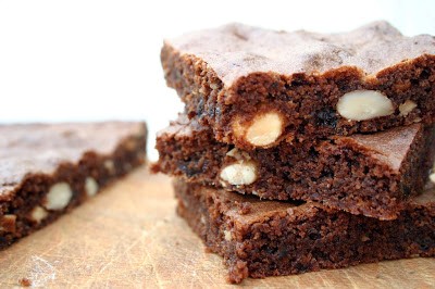 Prune and almond brownies