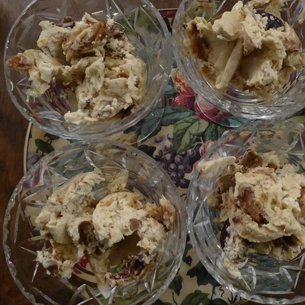 Prune and armagnac ice-cream (La glace aux pruneaux et à l'Armagnac)