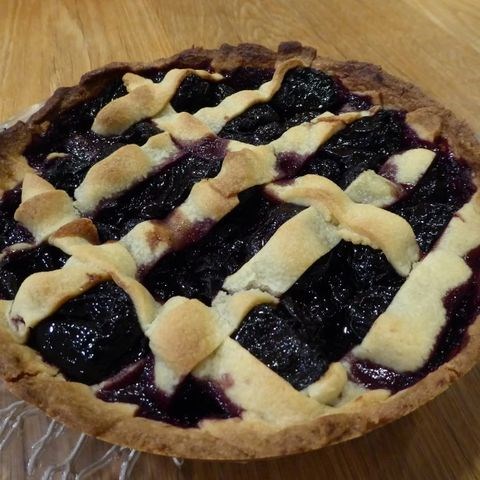 Prune tart (La tarte aux pruneaux)