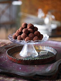 P'tite Mère's chocolate chestnut truffles