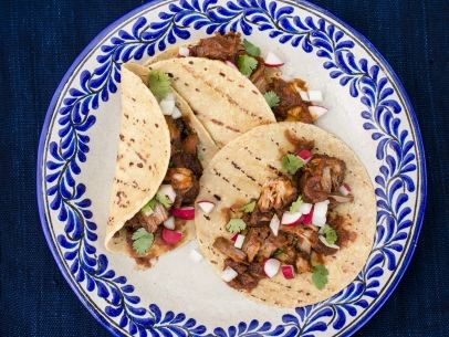 Puerco enchilado tacos